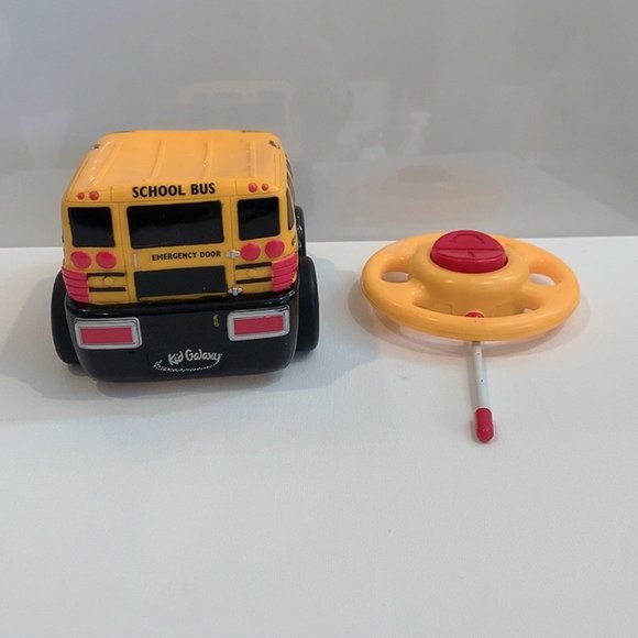 School Bus RC Toy Car For Kids With Steering Wheel Remote - Picture 3 of 6